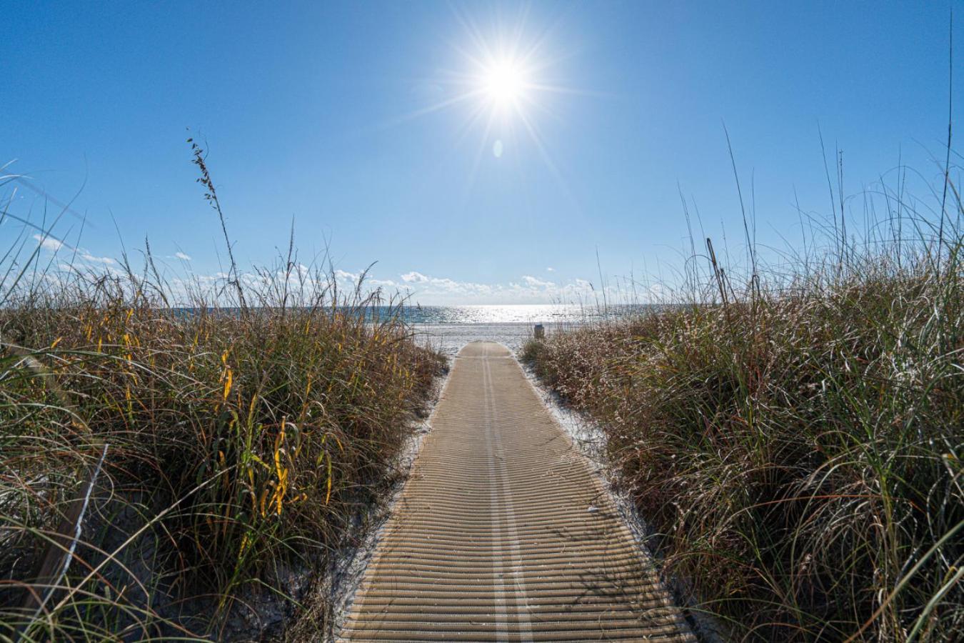 Seas The Day - Top Of The Gulf 320 - Beach Front Resort - Free Beach Chair Service Панама-Сіті-Біч Екстер'єр фото